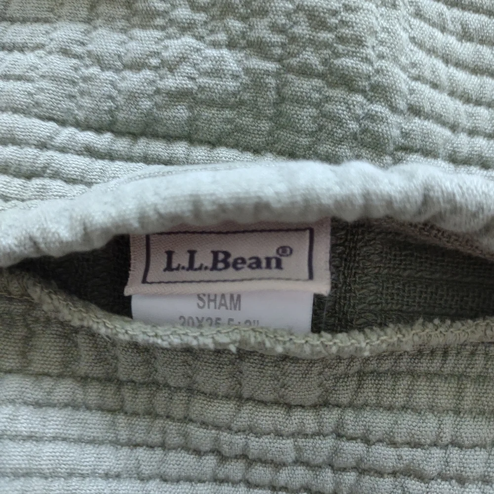L.L. Bean soft 100%